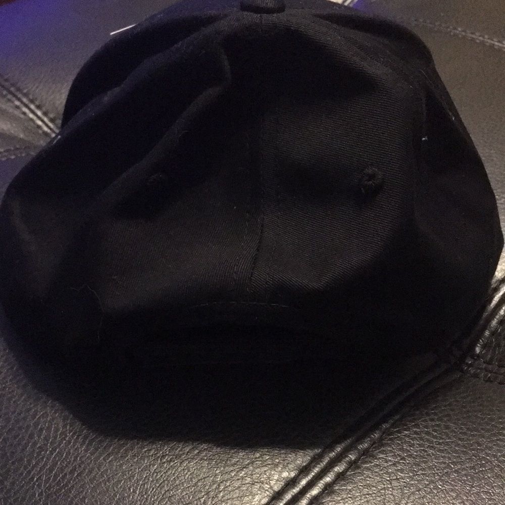 Nice hat - Picture 5 of 5